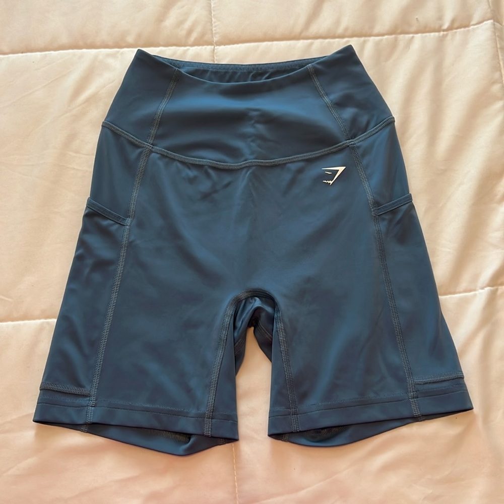 Gymshark shorts with pockets